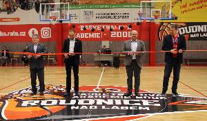 Otevřeli jsme novou sportovní halu 