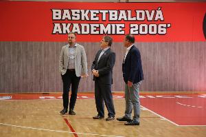 Otevřeli jsme novou sportovní halu 