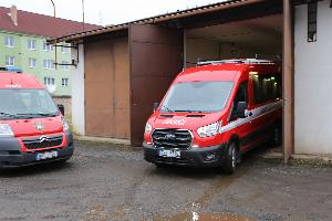 Roudničtí dobrovolní hasiči&nbsp;získali nový automobil