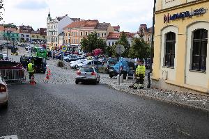 Havárie plynu omezuje vjezd na Karlovo náměstí