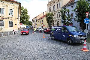 Havárie plynu omezuje vjezd na Karlovo náměstí