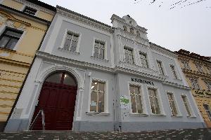 Knihovna Ervína Špindlera se po rekonstrukci otevírá veřejnosti