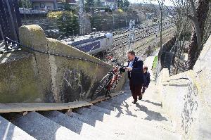 Výstavba servisního centra uzavřela cyklostezku